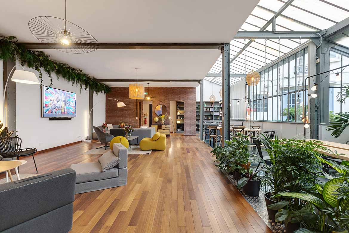 découvrez nos solutions de verrière de cuisine sur mesure à paris 75011 : apportez du style et de la lumière à votre intérieur avec une installation professionnelle et élégante.