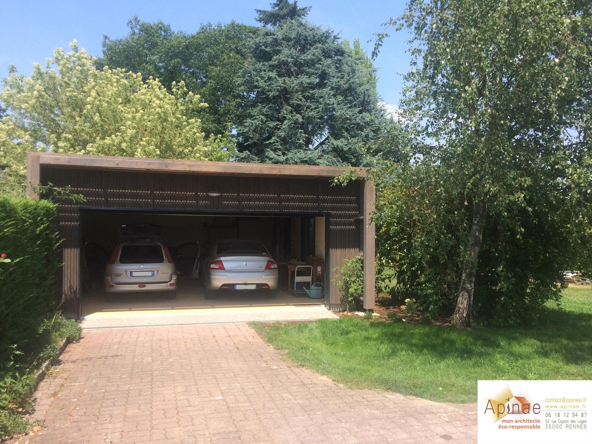 découvrez tout ce qu'il faut savoir sur le coût d'un garage : prix de construction, frais d'entretien, variables à considérer et astuces pour optimiser votre budget.