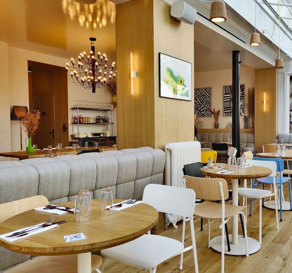 confiez vos projets de rénovation à une entreprise spécialisée à paris. travaux de qualité, accompagnement personnalisé, devis gratuit : rénovez votre appartement ou local professionnel en toute sérénité.
