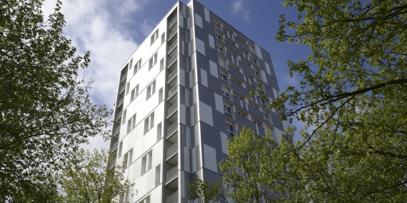 confiez vos projets de rénovation à un expert situé à malakoff. services sur mesure pour particuliers et professionnels : rénovation intérieure, extérieure, conseils personnalisés et réalisations de qualité.