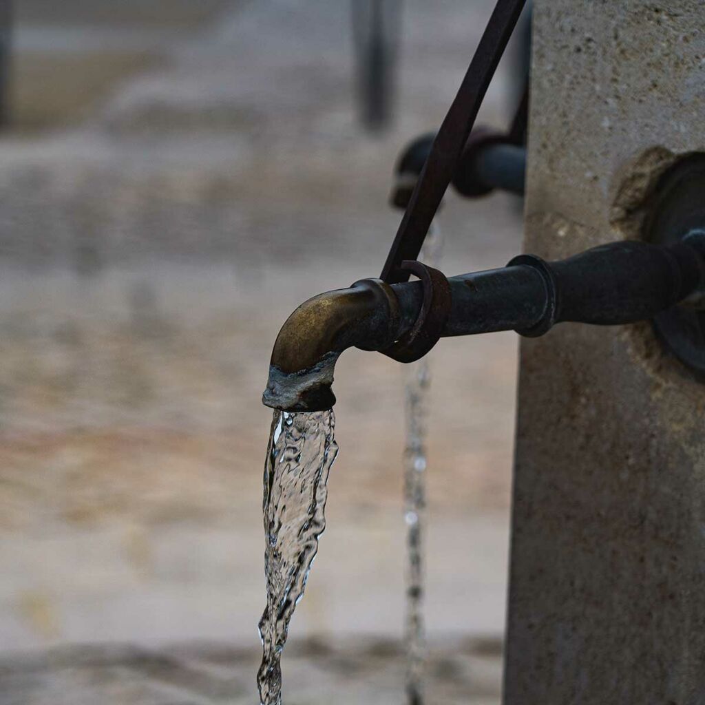 vous recherchez un expert pour détecter et réparer les fuites d'eau à châtelais ? intervention rapide, diagnostic précis et solutions durables pour tous types de fuites d'eau dans votre maison ou entreprise.