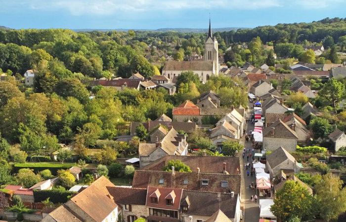 découvrez moigny-sur-école, un charmant village nature au cœur de la forêt, idéal pour les amateurs de randonnées, de patrimoine et de tranquillité à seulement quelques kilomètres de paris.