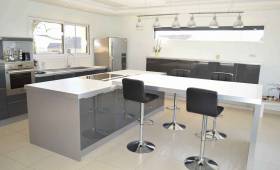 découvrez nos conseils pratiques et inspirations pour réussir la rénovation de votre cuisine à gennevilliers. transformez votre espace avec style et fonctionnalité.