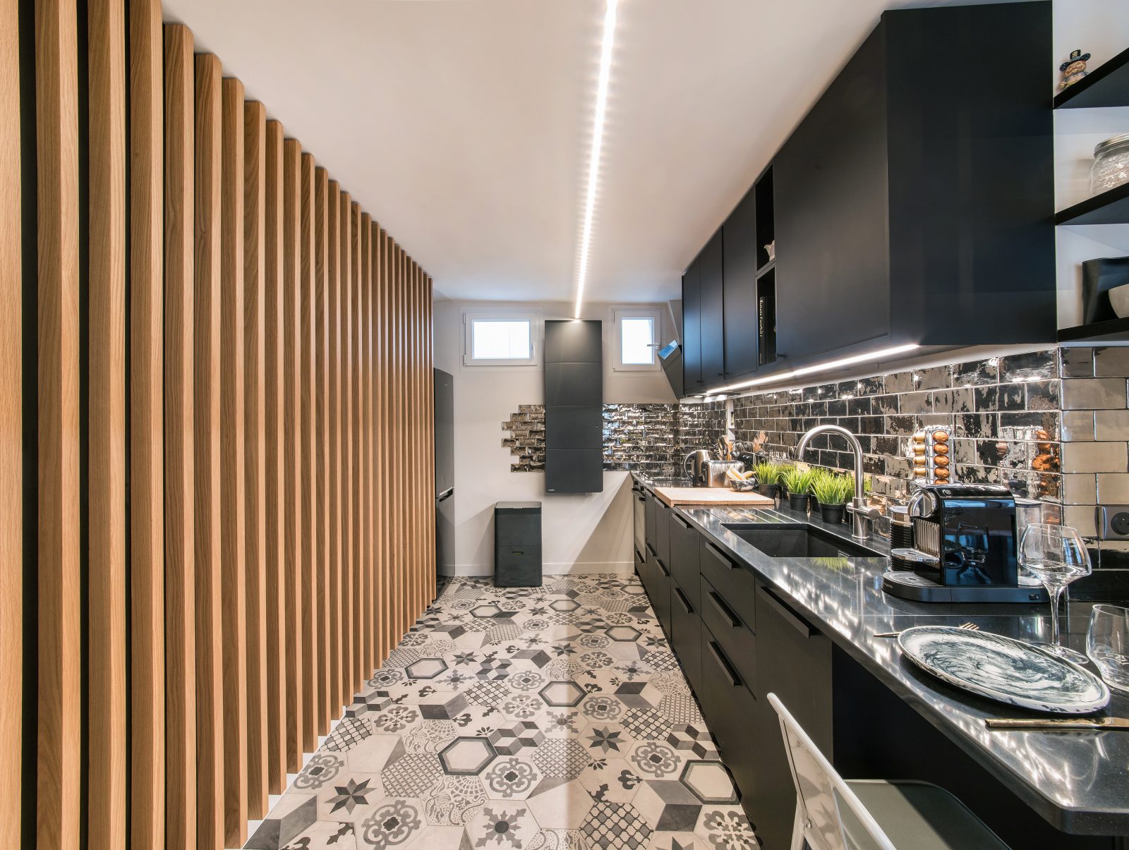 confiez votre projet de rénovation à paris 75001 à des professionnels expérimentés. services sur mesure pour appartements, maisons et locaux commerciaux. devis gratuit et accompagnement personnalisé.