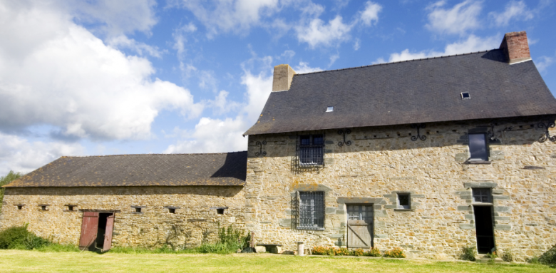 découvrez notre guide complet et nos conseils pratiques pour rénover une grange dans le 18e arrondissement de paris, alliant charme et modernité.