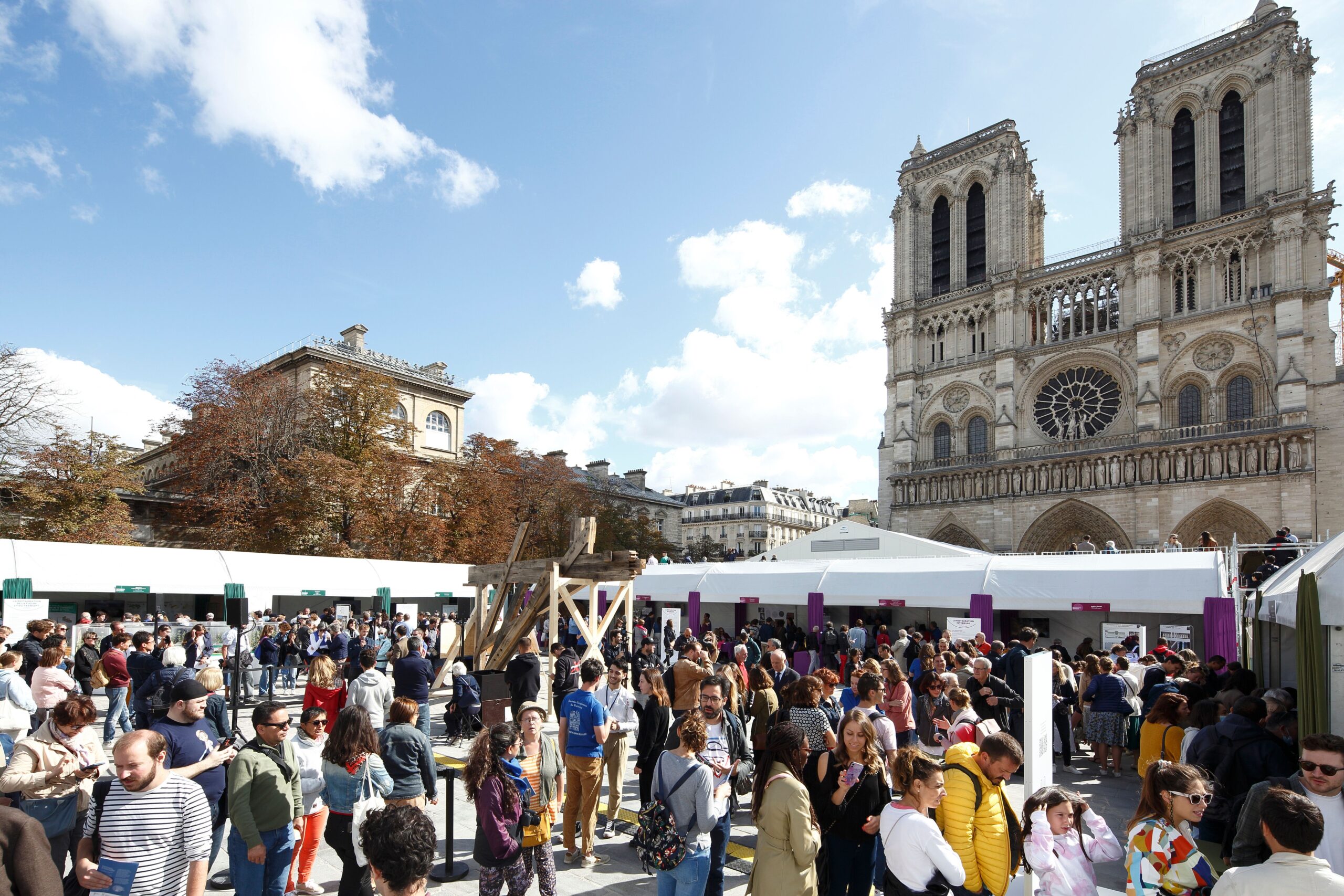 découvrez les services experts de restauration du patrimoine à paris pour préserver et valoriser les trésors architecturaux de la capitale.