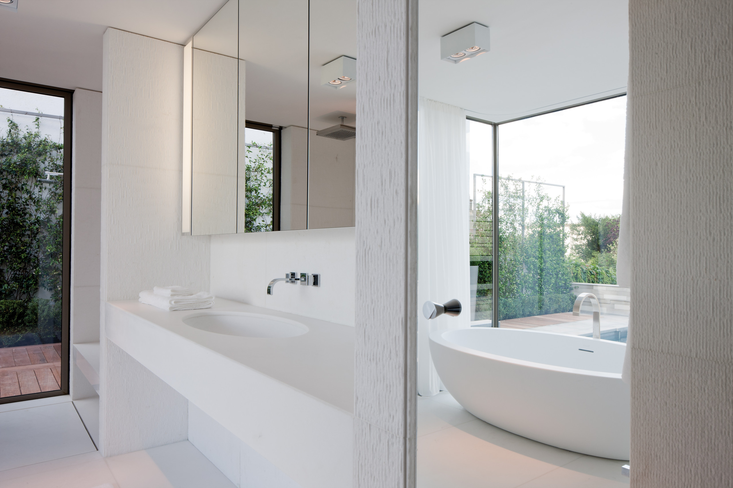 découvrez nos salles de bain vintage à saint-cloud : un mélange unique d’élégance rétro et de confort moderne pour sublimer votre intérieur. conseils personnalisés et réalisations sur-mesure.