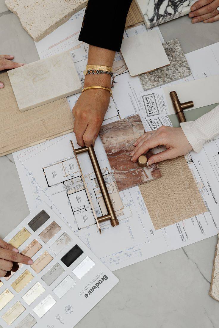 découvrez nos conseils pratiques et astuces pour réussir votre rénovation intérieure et transformer votre maison avec style et efficacité.
